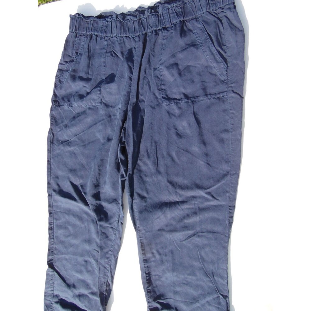 Crown & Ivy Womens Pants 12 Blue Capri Solid Stretch Casual